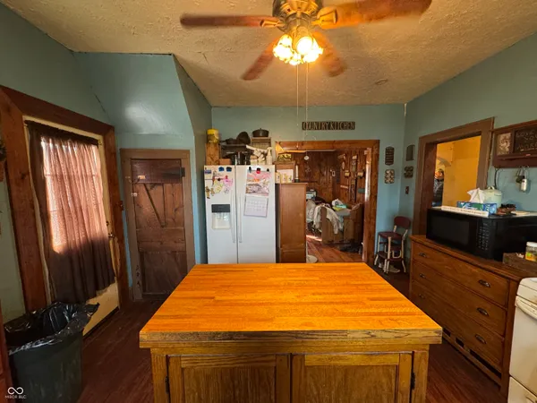 $159,500 | 7120 Highway 52, Arlington, IN 46104