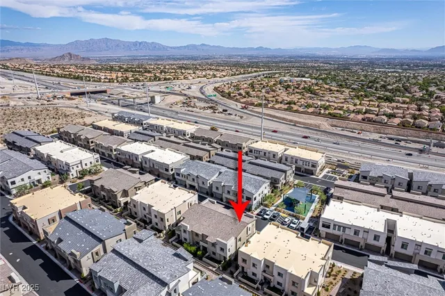 $575,000 | 600 Carriage Hill Drive, Unit 1094, Las Vegas, NV 89138