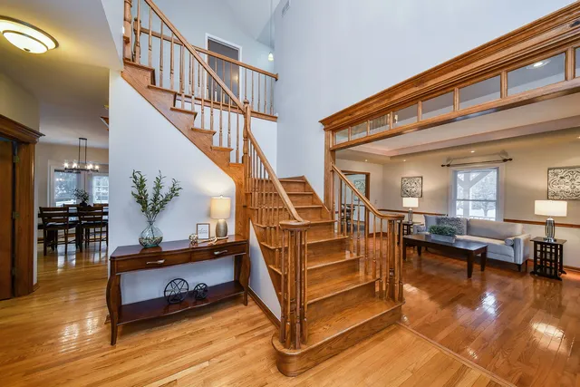 $705,900 | 310 Westhaven Circle, Geneva, IL 60134