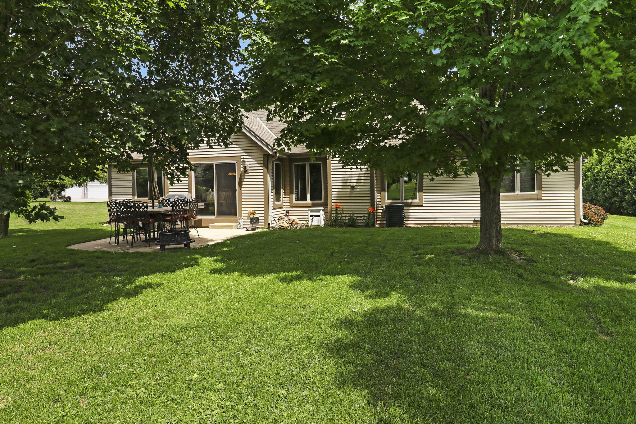 867 River Ridge Circle Waterford, WI 53185 - Photo 32 of 39 Rear View