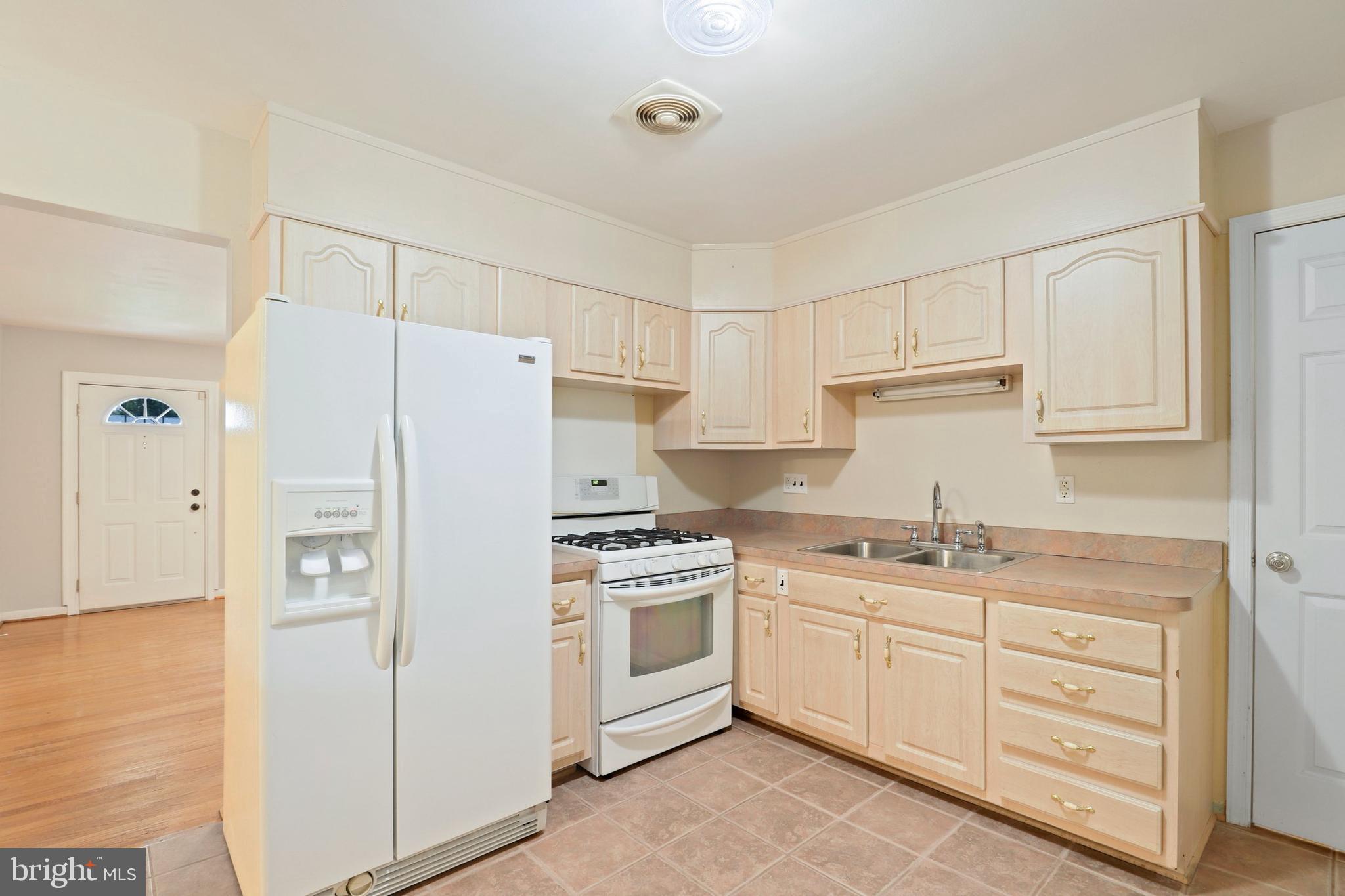 6915 Northgate Parkway Clinton, MD 20735 - Photo 12 of 53