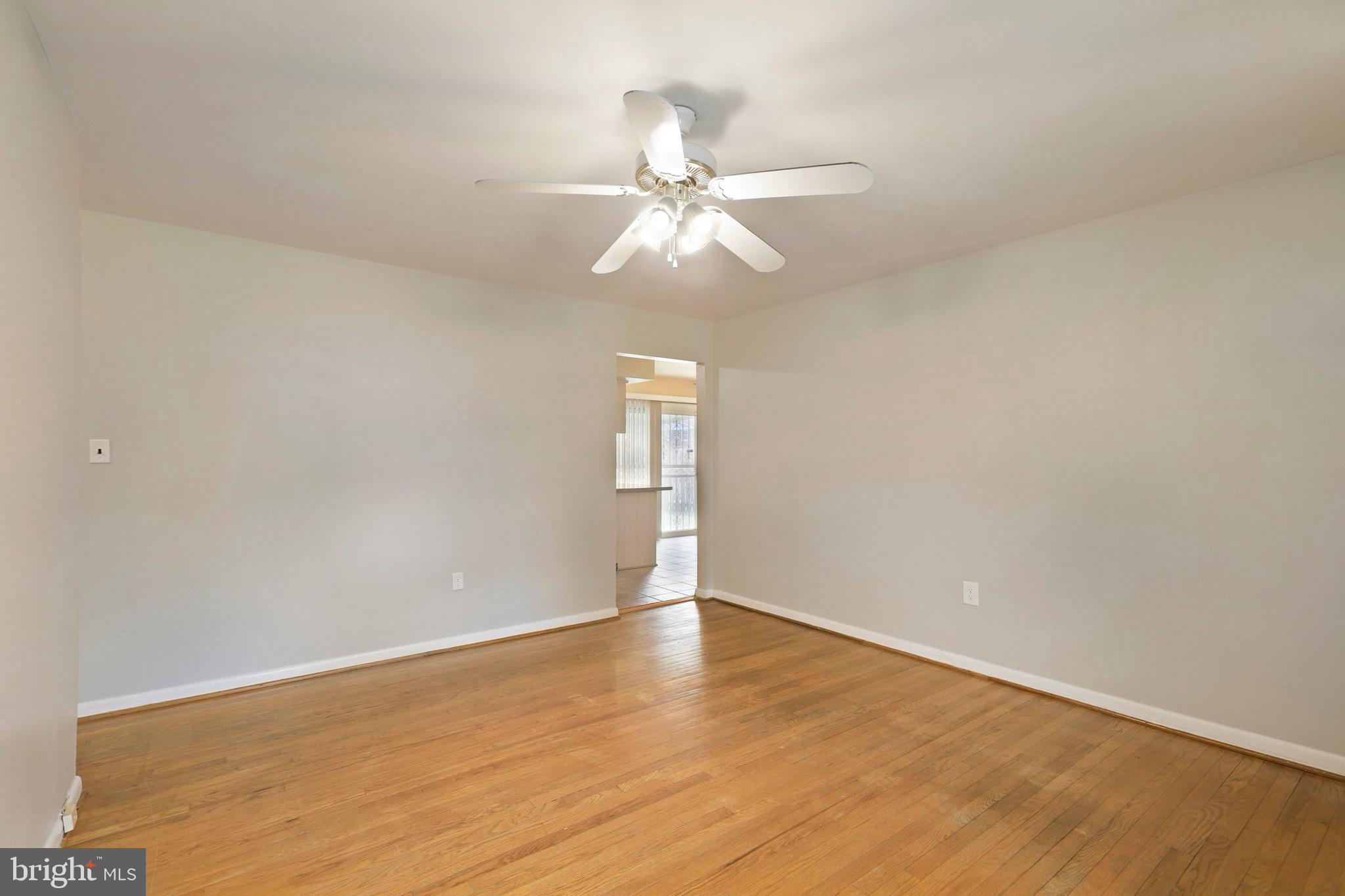 6915 Northgate Parkway Clinton, MD 20735 - Photo 5 of 53