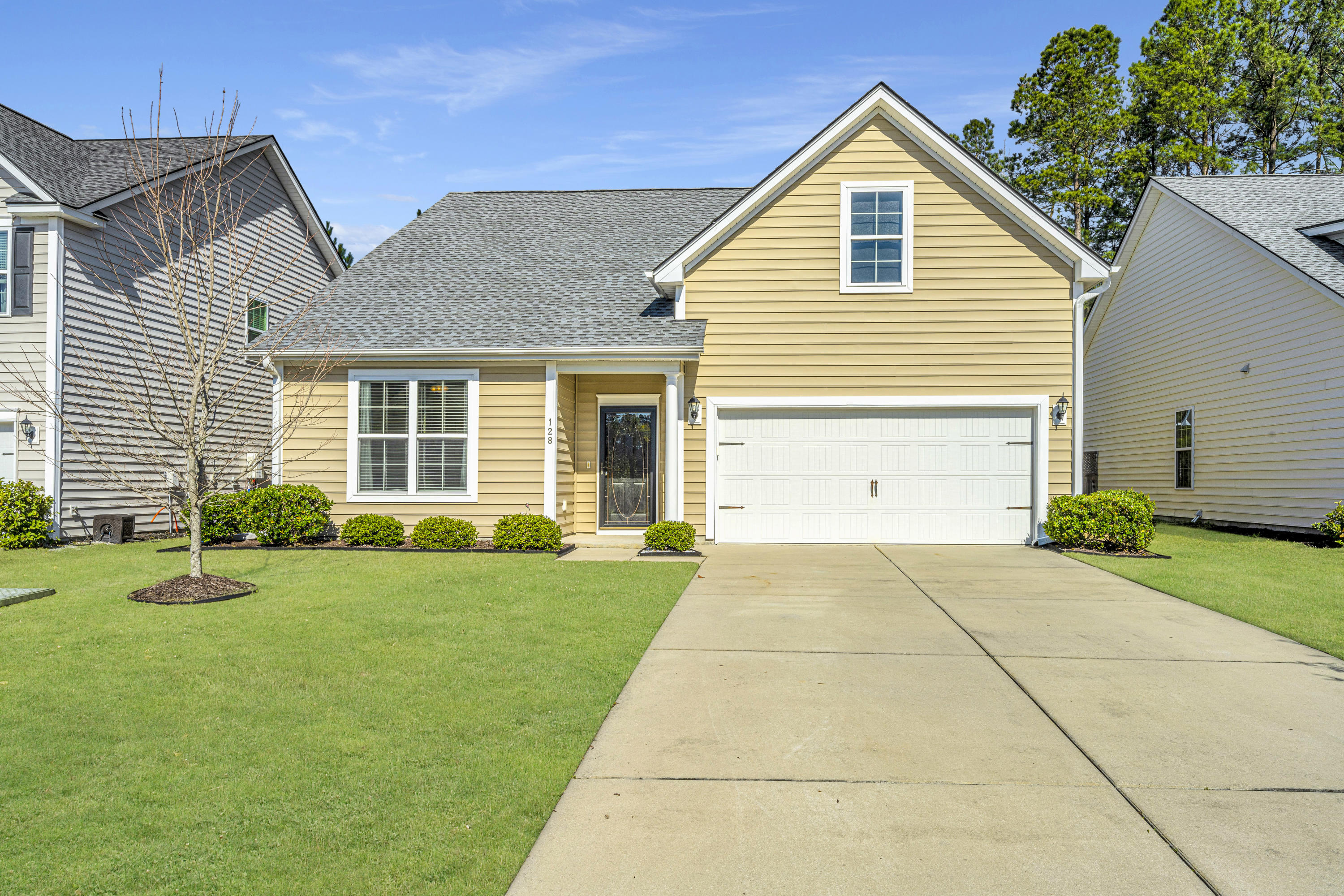 128 Royal Star Road Summerville, SC 29486 - Photo 1 of 20 128RoyalStar03
