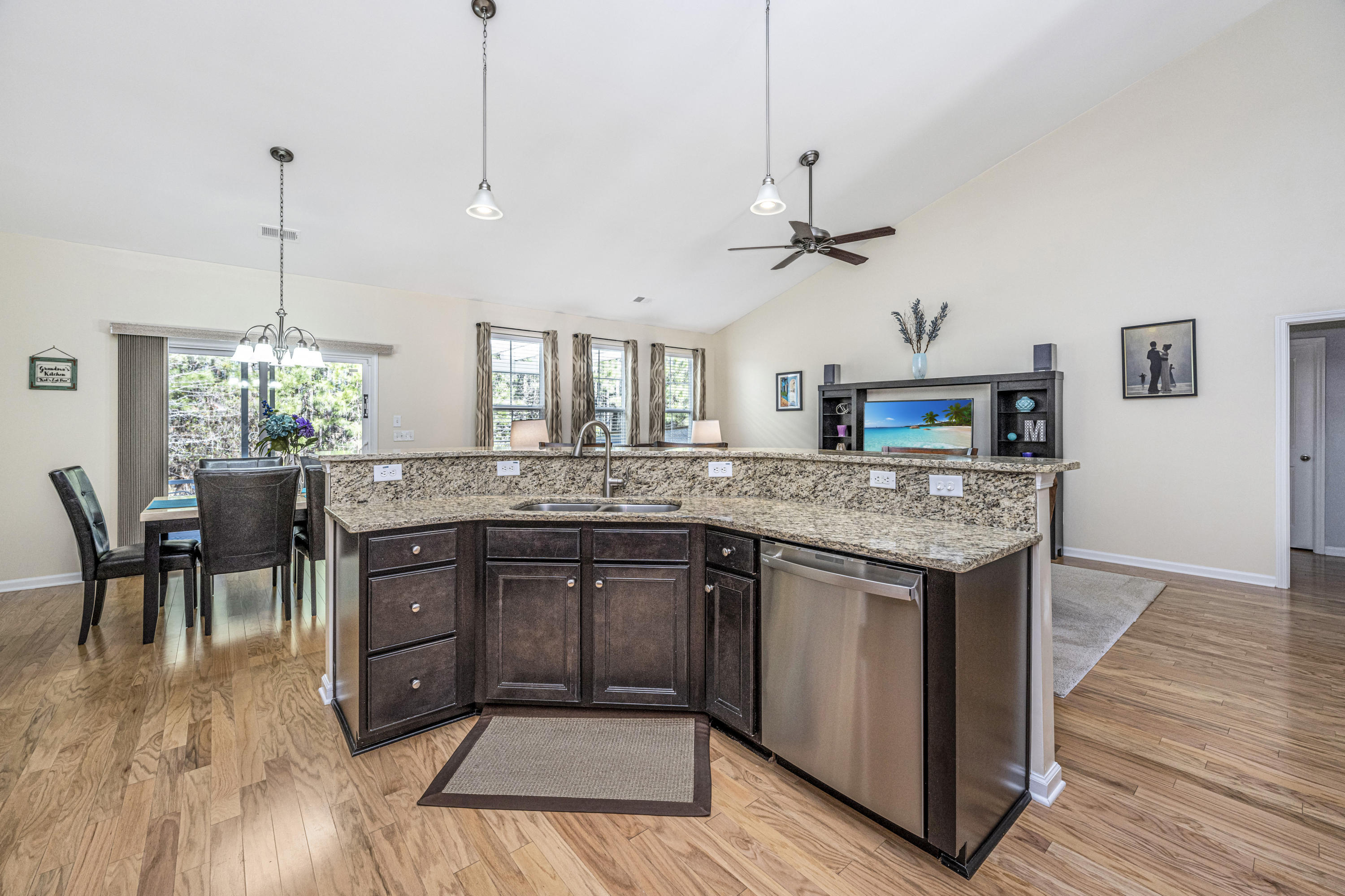 128 Royal Star Road Summerville, SC 29486 - Photo 2 of 20 128RoyalStar21