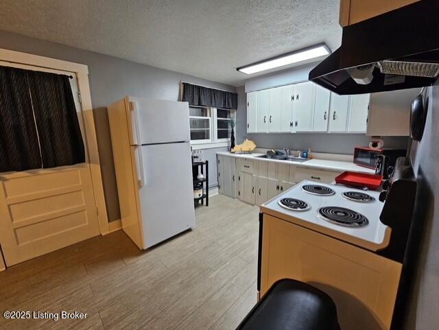 3094 New Hope Road New Haven, KY 40051 - Photo 8 of 12 8 - Kitchen - 3094 New Hope Rd