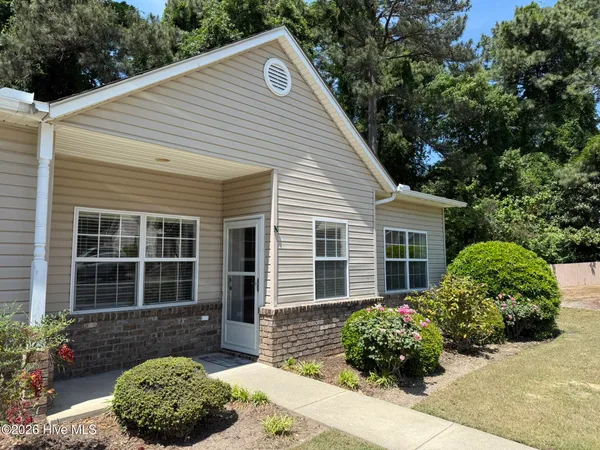$1,750 | 101 East Rhode Island Avenue, Unit N, Southern Pines, NC 28387