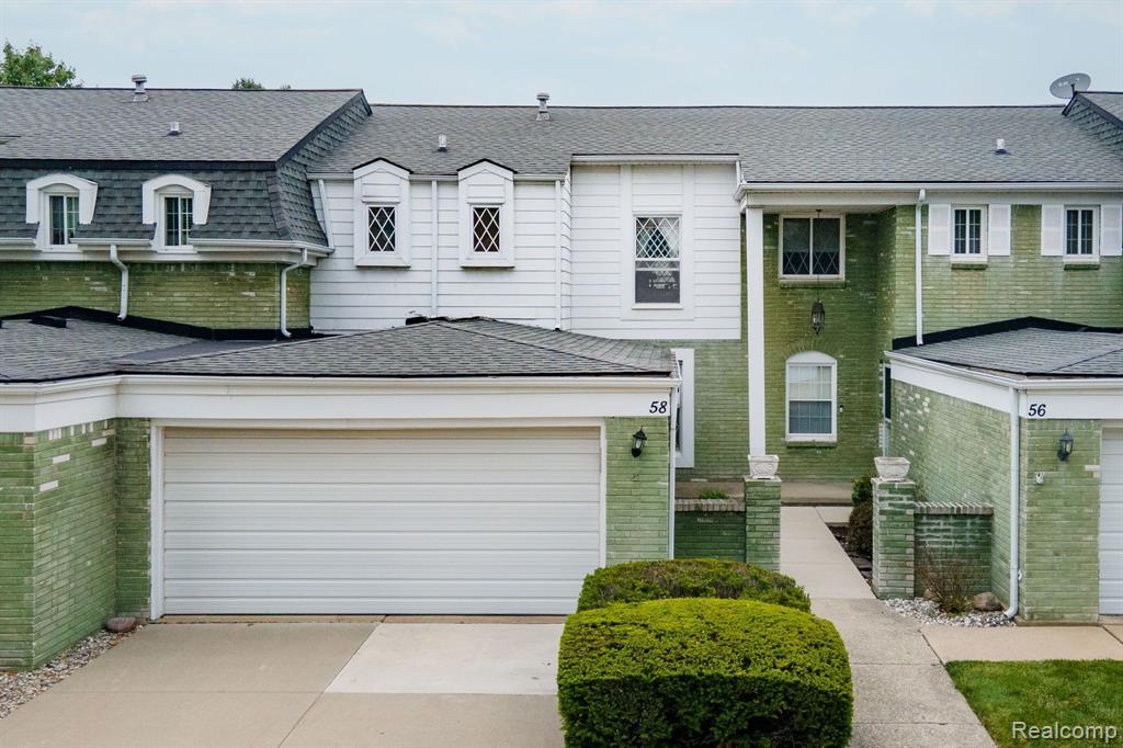 58 Stratford Lane Rochester Hills, MI 48309 - Photo 3 of 34