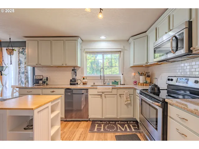 $469,900 | 1016 Northeast 163rd Avenue, Vancouver, WA 98684