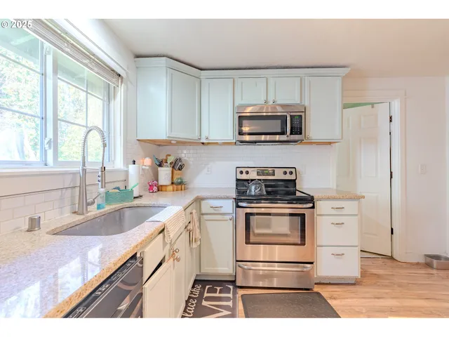 $469,900 | 1016 Northeast 163rd Avenue, Vancouver, WA 98684