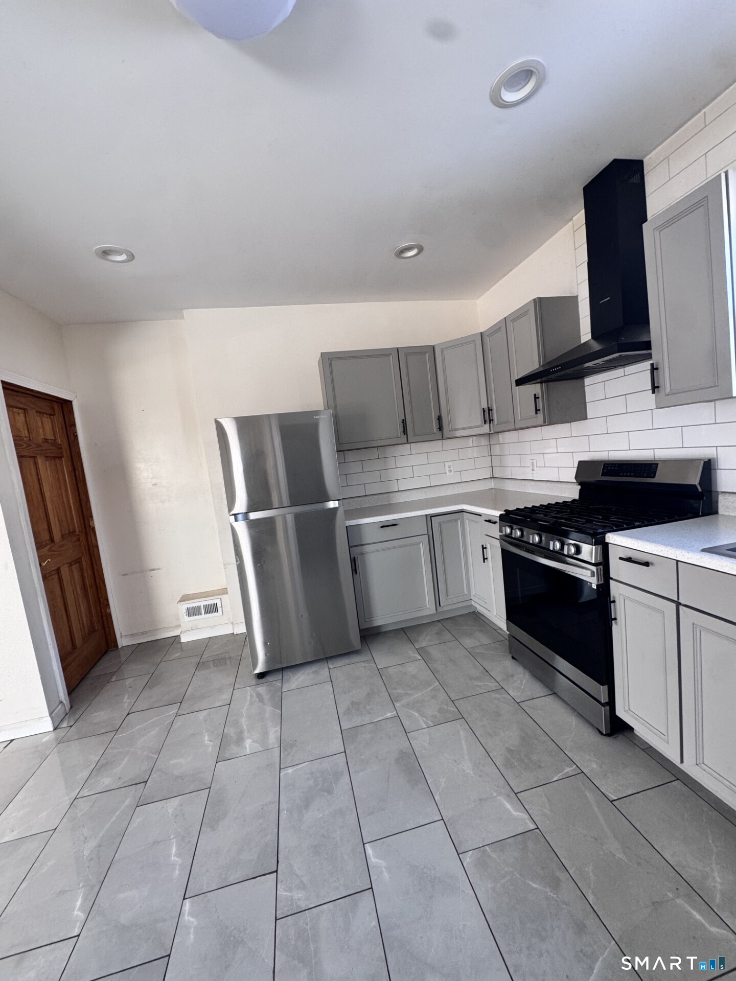 64 Marne Street Hamden, CT 06514 - Photo 6 of 19