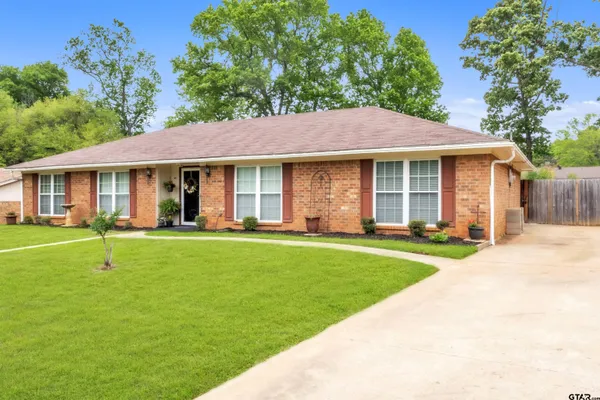 $299,000 | 209 Cheryl Street, Longview, TX 75604