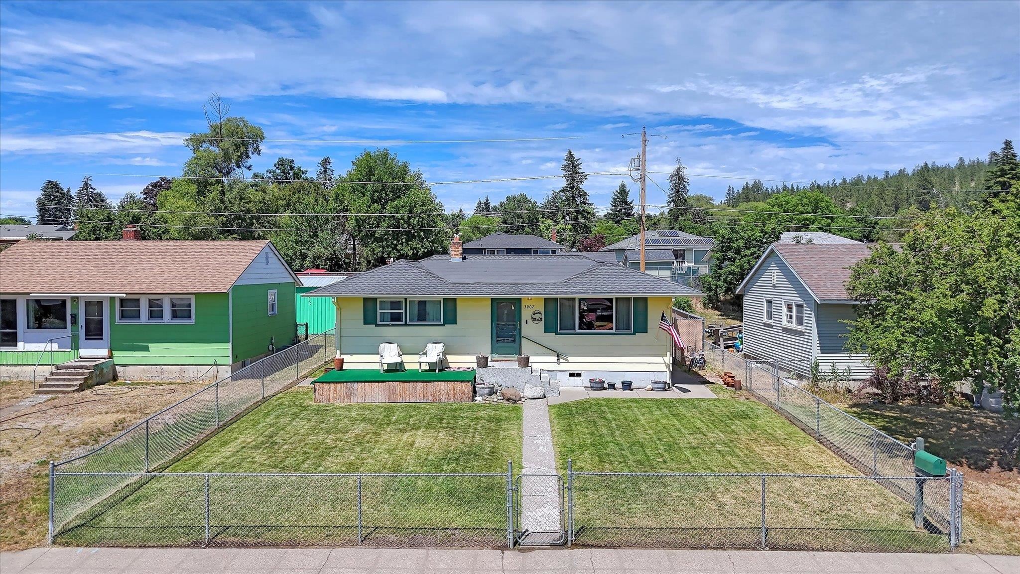 3907 East Cleveland Avenue Spokane, WA 99217 - Photo 1 of 46