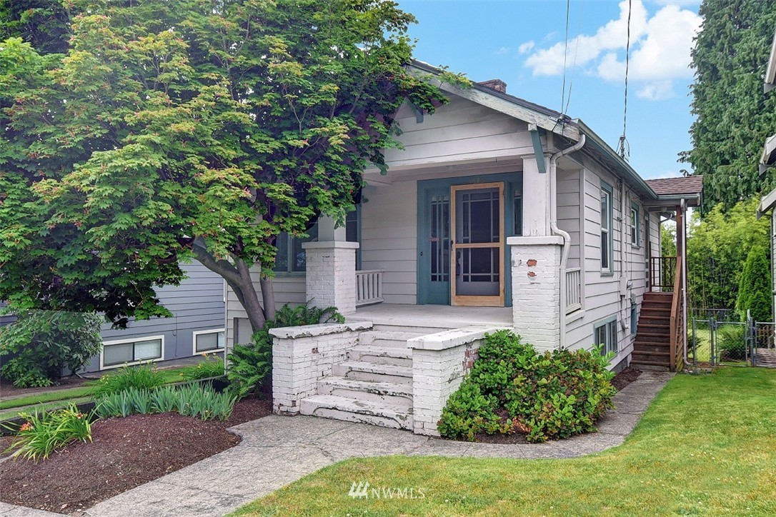 1620 North 53rd Street Seattle, WA 98103 - Photo 1 of 21 Gallery Image 1