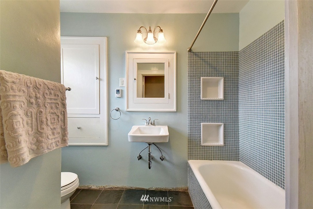 1620 North 53rd Street Seattle, WA 98103 - Photo 14 of 21 Gallery Image 14