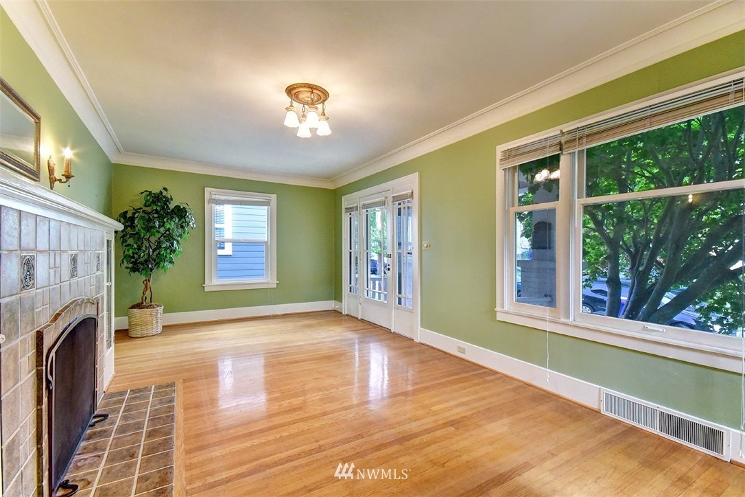 1620 North 53rd Street Seattle, WA 98103 - Photo 5 of 21 Gallery Image 5