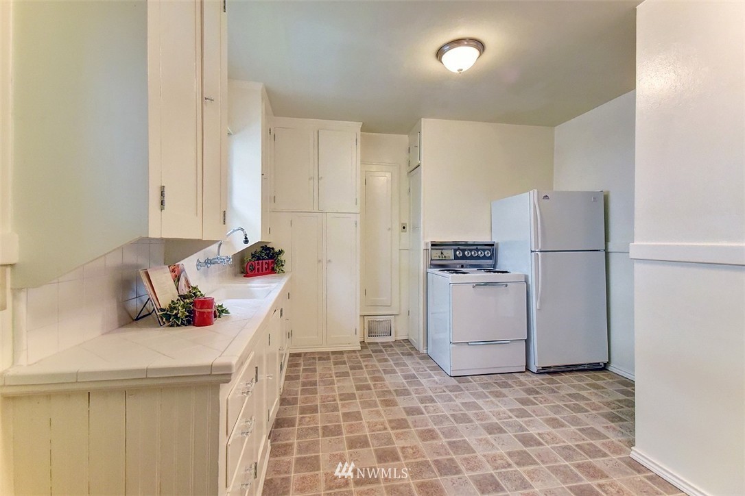 1620 North 53rd Street Seattle, WA 98103 - Photo 8 of 21 Gallery Image 8