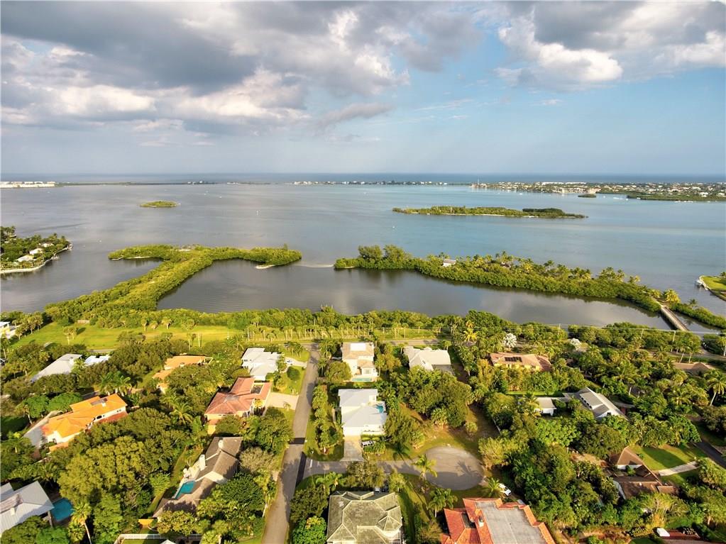 159 South River Road Sewall's Point, FL 34996 - Photo 10 of 15 Gallery Image 10