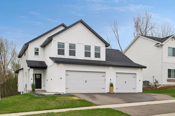 $639,900 | 5900 Upper 179th Street West, Lakeville, MN 55024