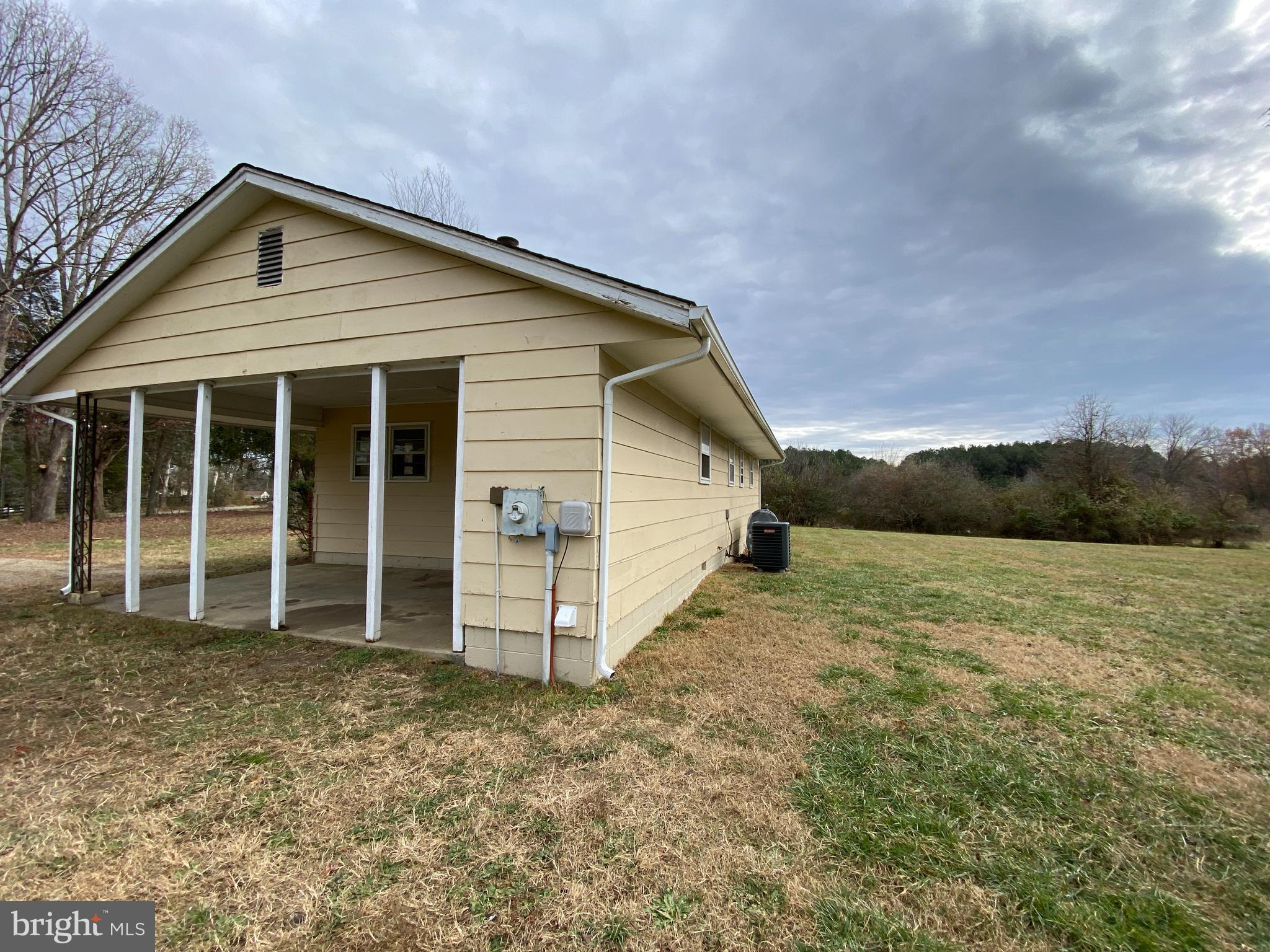 10514 Robert E Lee Drive Spotsylvania, VA 22551 - Photo 23 of 28 a view of a house with a yard
