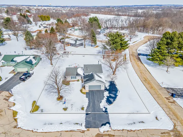 $339,000 | 12715 Waltham Close, Roscoe, IL 61073