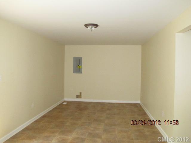 9112 Robinson Church Road Charlotte, NC 28215 - Photo 8 of 12 Gallery Image 8