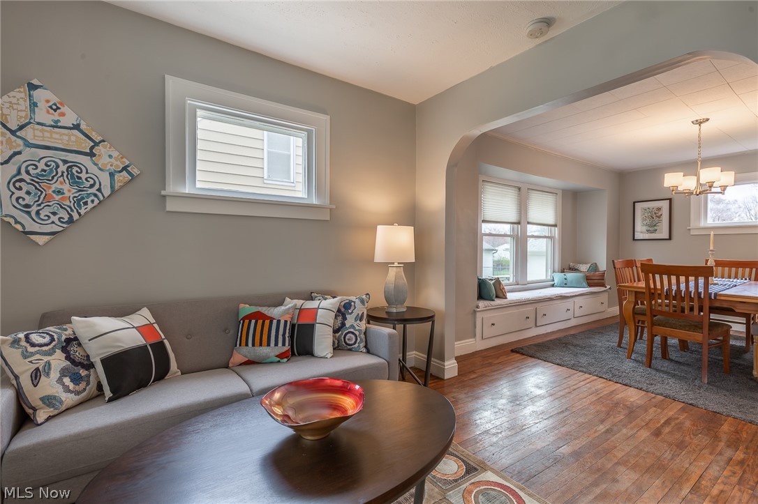 1135 Sunset Road Cleveland, OH 44124 - Photo 5 of 24