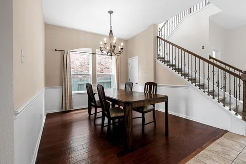 $675,000 | 2705 Golden Gate Park, Austin, TX 78732