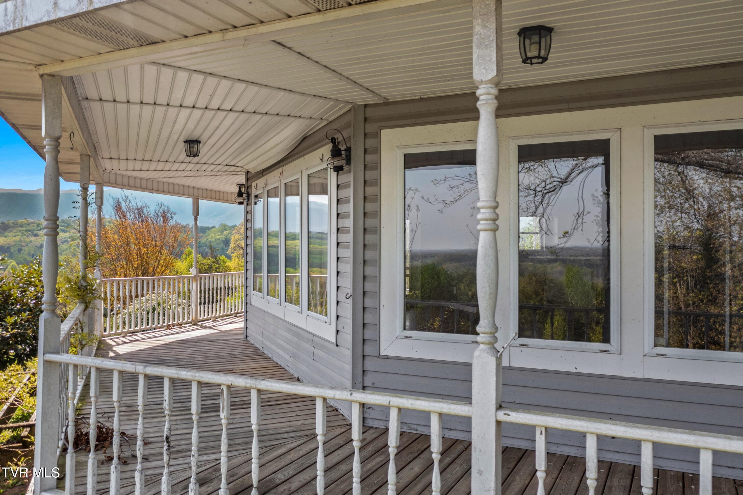 1480 Foxford Road Greeneville, TN 37743 - Photo 34 of 56 034-1480FoxfordRoad-Greeneville-TN-37743