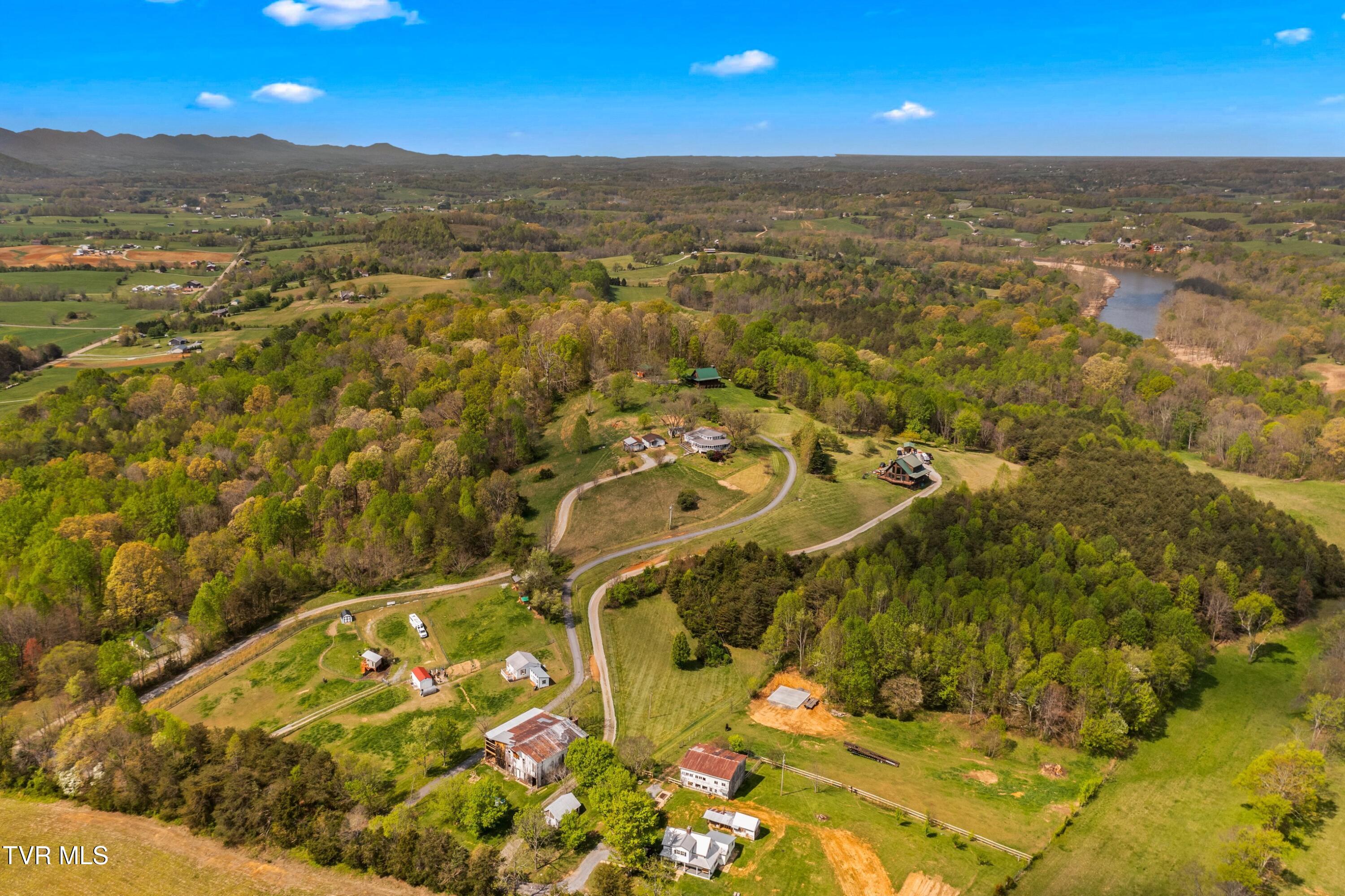 1480 Foxford Road Greeneville, TN 37743 - Photo 41 of 56 041-1480FoxfordRoad-Greeneville-TN-37743