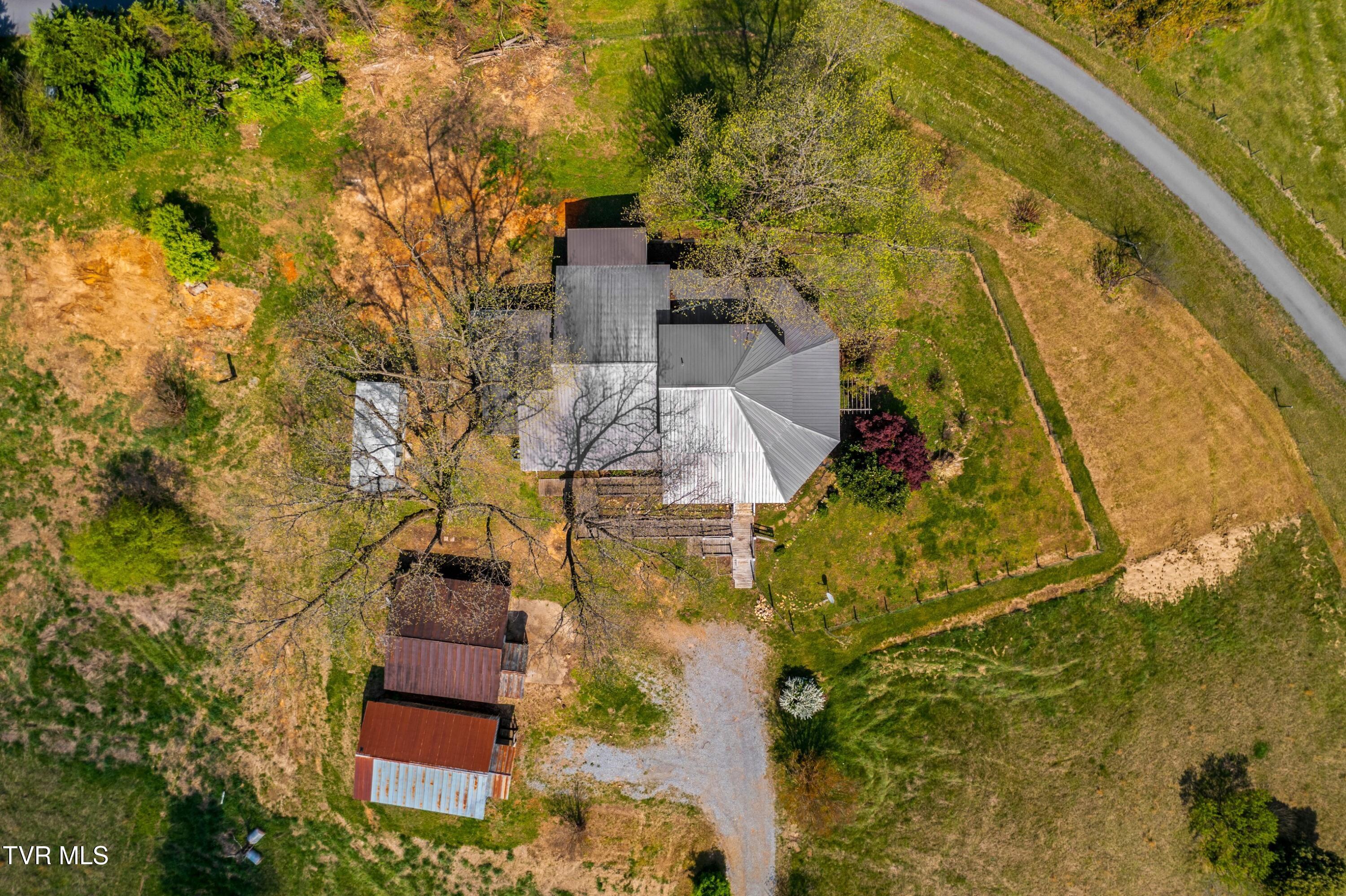 1480 Foxford Road Greeneville, TN 37743 - Photo 43 of 56 043-1480FoxfordRoad-Greeneville-TN-37743