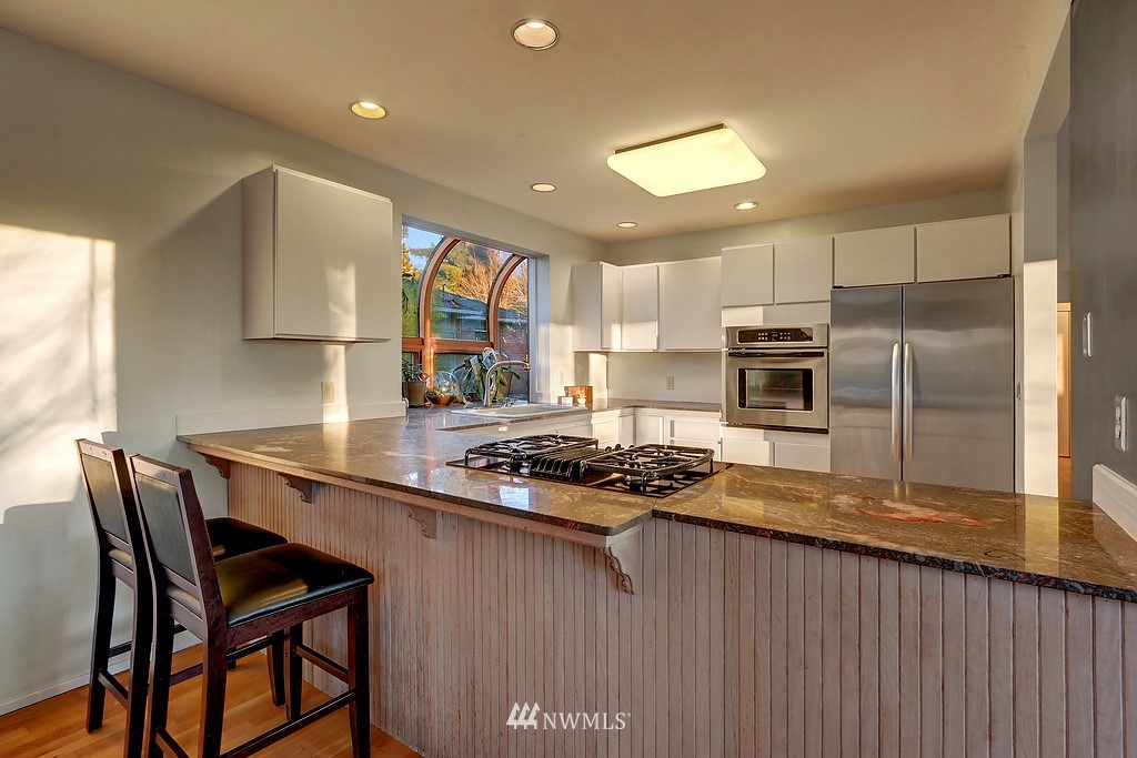 6641 Beveridge Place Southwest Seattle, WA 98136 - Photo 7 of 23 Gallery Image 7
