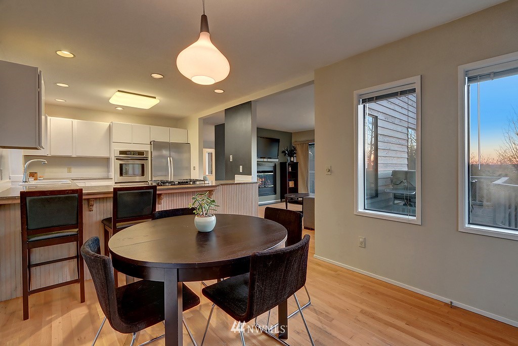 6641 Beveridge Place Southwest Seattle, WA 98136 - Photo 8 of 23 Gallery Image 8