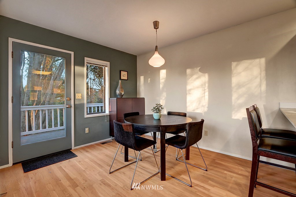 6641 Beveridge Place Southwest Seattle, WA 98136 - Photo 9 of 23 Gallery Image 9