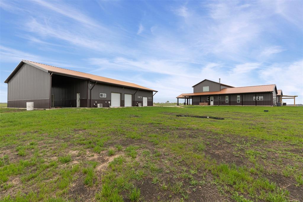 201 W Road Waxahachie, TX 75165 - Photo 35 of 40 a front view of house with yard