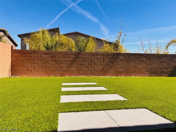 $750,000 | 9565 Camelback Creek Drive, Las Vegas, NV 89178