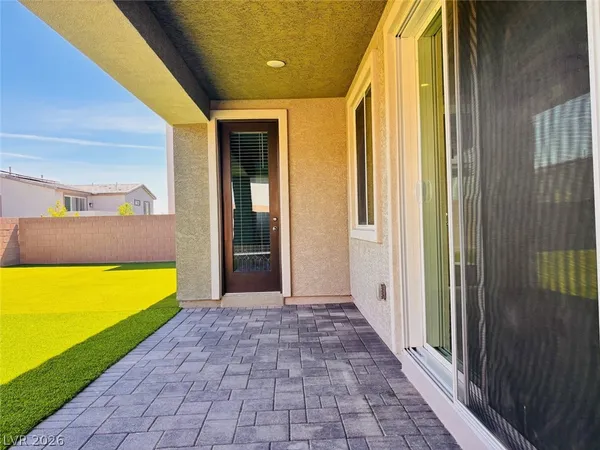 $750,000 | 9565 Camelback Creek Drive, Las Vegas, NV 89178