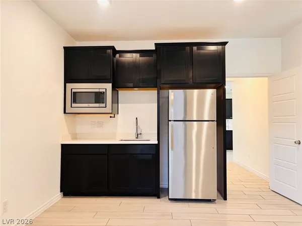 $750,000 | 9565 Camelback Creek Drive, Las Vegas, NV 89178