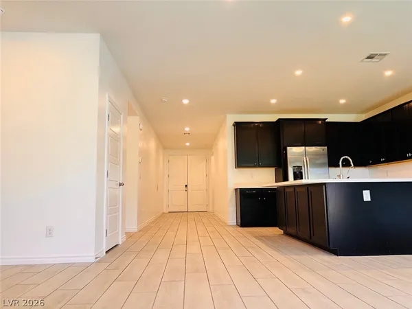 $750,000 | 9565 Camelback Creek Drive, Las Vegas, NV 89178