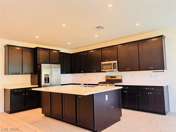 $750,000 | 9565 Camelback Creek Drive, Las Vegas, NV 89178