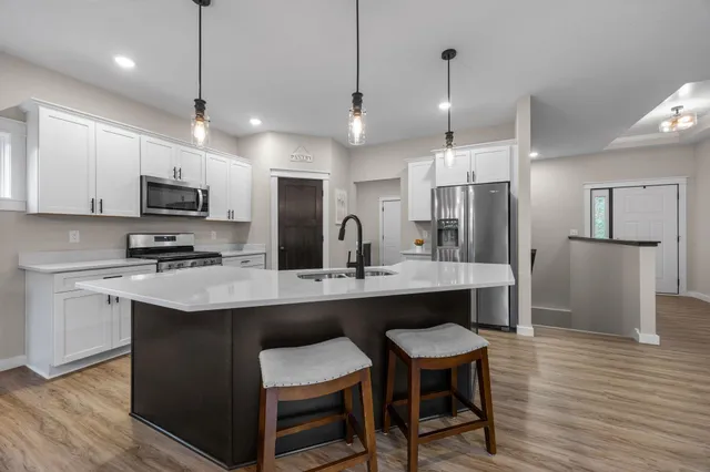 $450,000 | 26030 24th Street West, Zimmerman, MN 55398