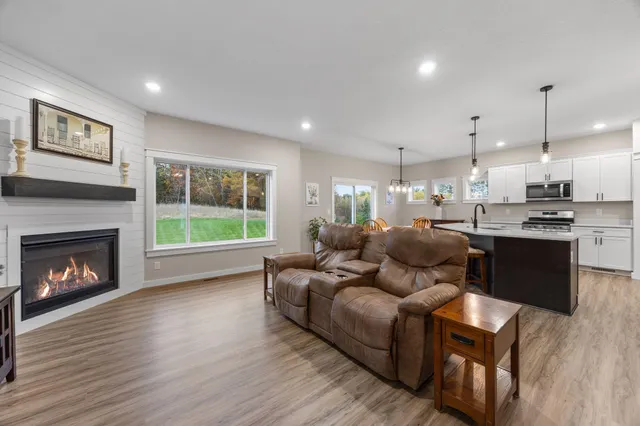 $465,000 | 26030 24th Street West, Zimmerman, MN 55398