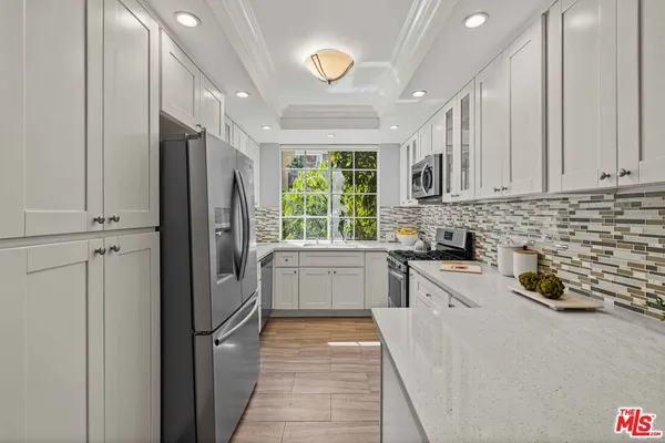 $678,000 | 1375 Kelton Avenue, Unit 206, Los Angeles, CA 90024