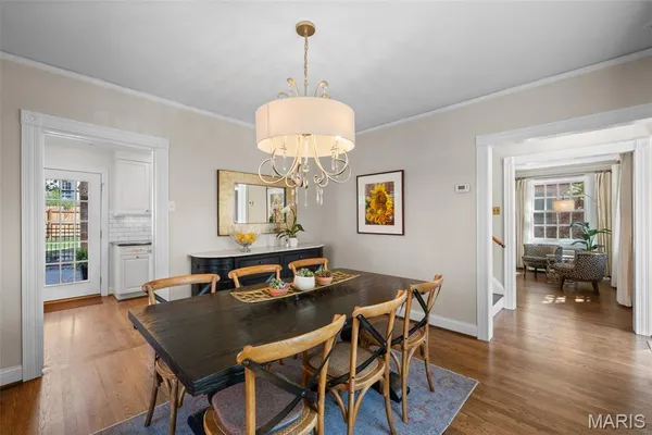 $1,050,000 | 7447 York Drive, Clayton, MO 63105