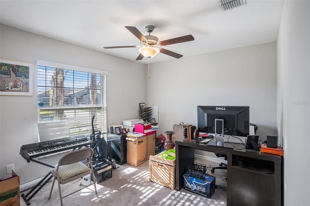 9731 Lemon Drop Loop Ruskin, FL 33573 - Photo 7 of 17