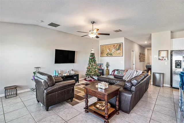 $330,000 | 9731 Lemon Drop Loop, Ruskin, FL 33573