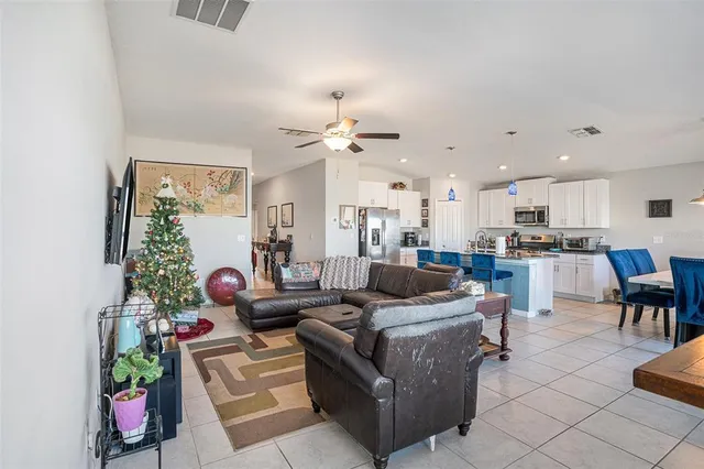 $330,000 | 9731 Lemon Drop Loop, Ruskin, FL 33573