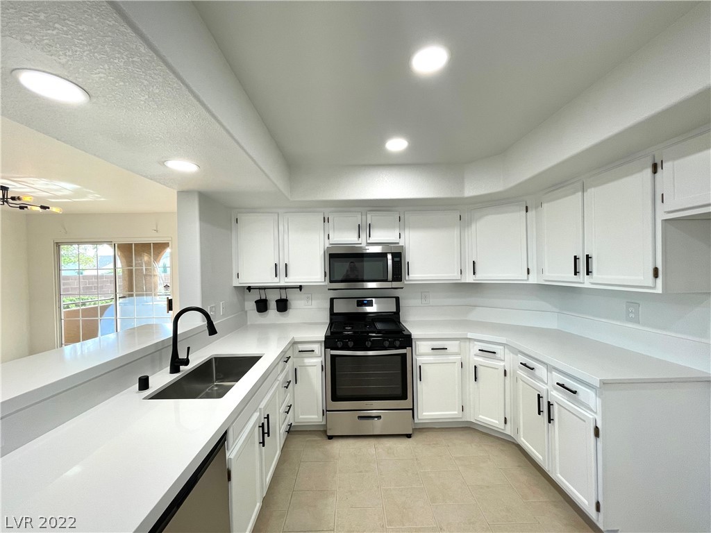 7950 West Flamingo Road, Unit 1067 Las Vegas, NV 89147 - Photo 4 of 28 Gallery Image 4