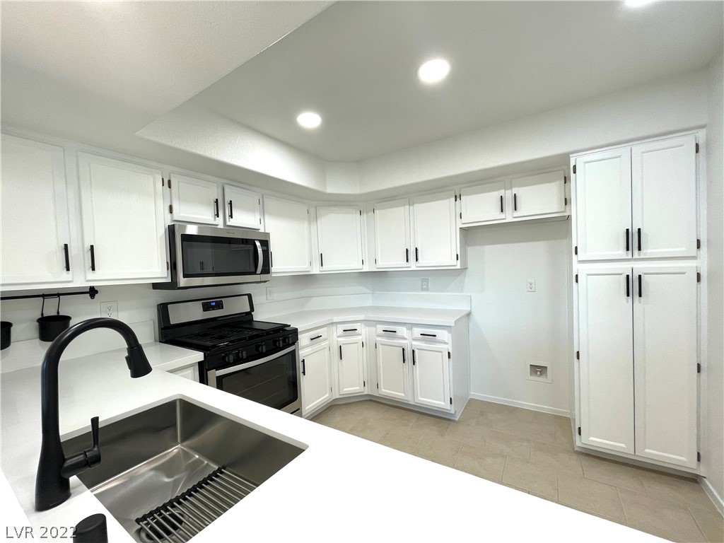 7950 West Flamingo Road, Unit 1067 Las Vegas, NV 89147 - Photo 5 of 28 Gallery Image 5