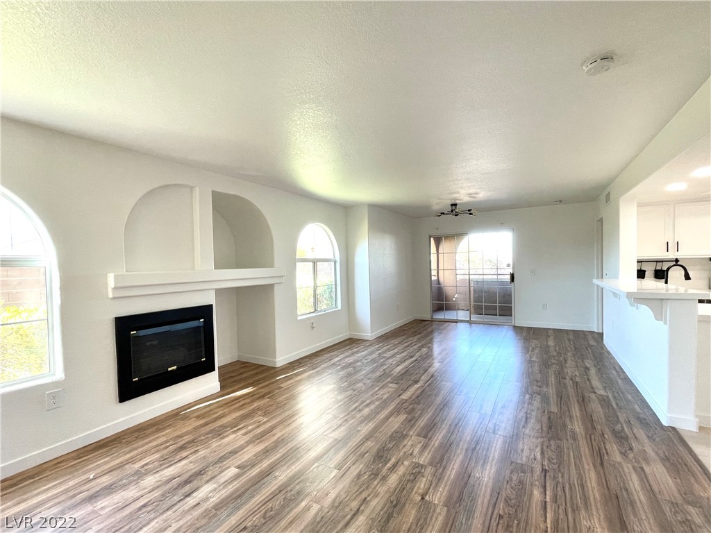 7950 West Flamingo Road, Unit 1067 Las Vegas, NV 89147 - Photo 7 of 28 Gallery Image 7
