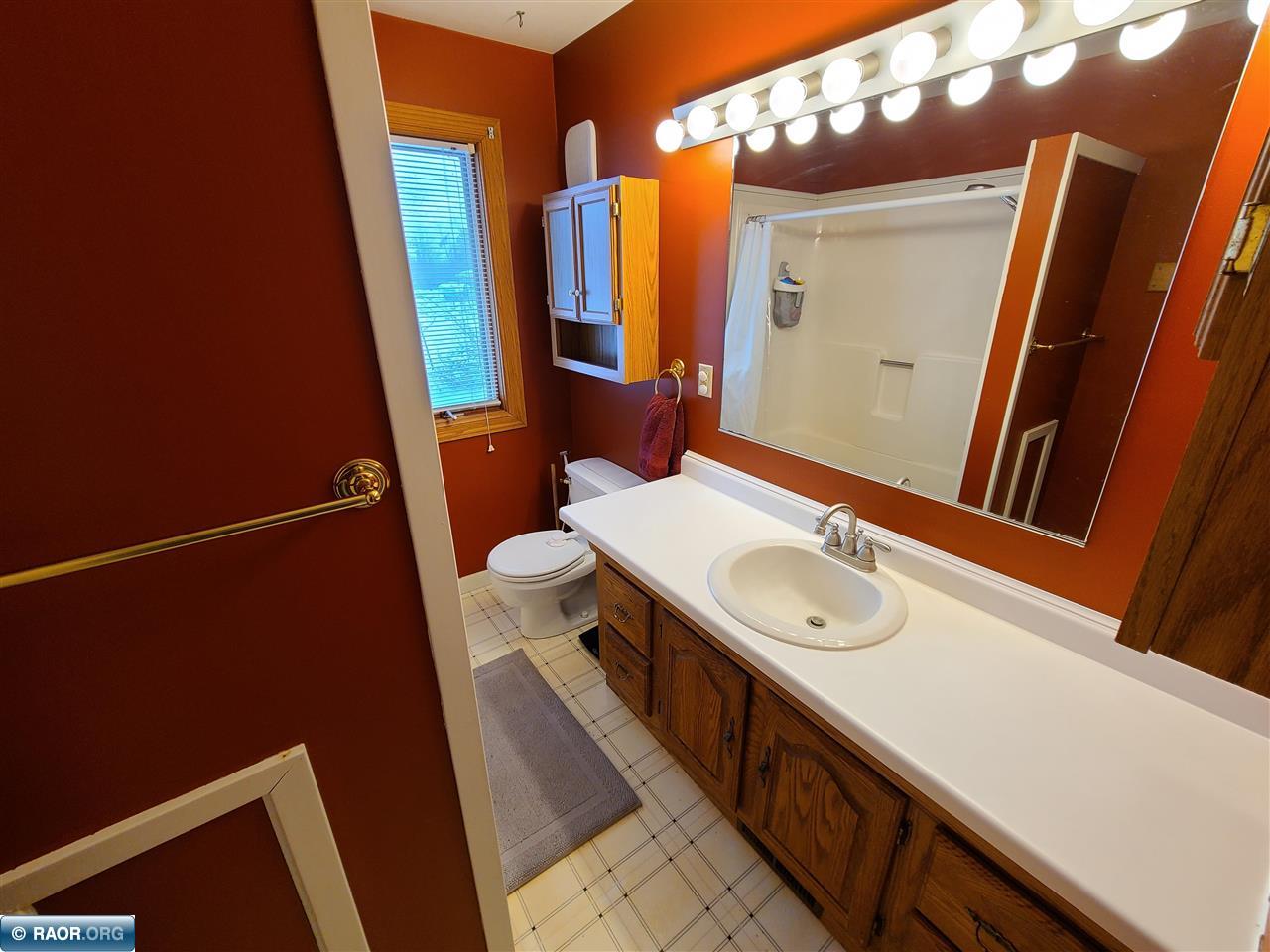 2150 East 41st Street Hibbing, MN 55746 - Photo 27 of 35